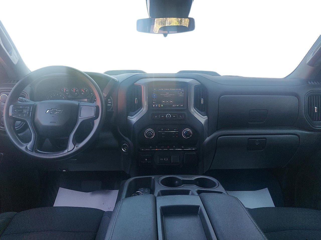 2024 Chevrolet Silverado 1500 White Baie-Comeau - photo #9