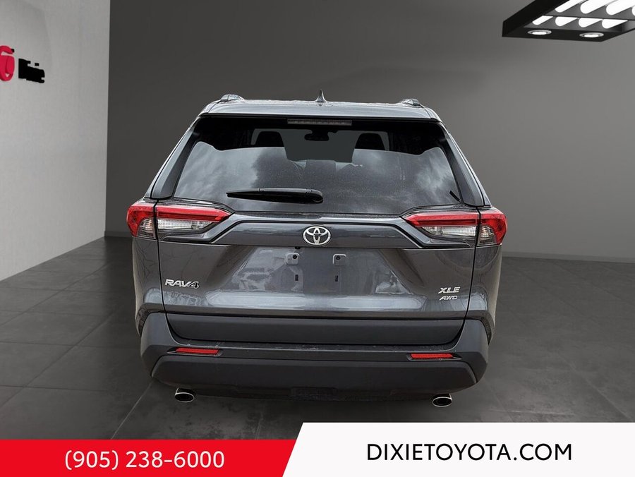 2021 Toyota RAV4 2021 Grey
