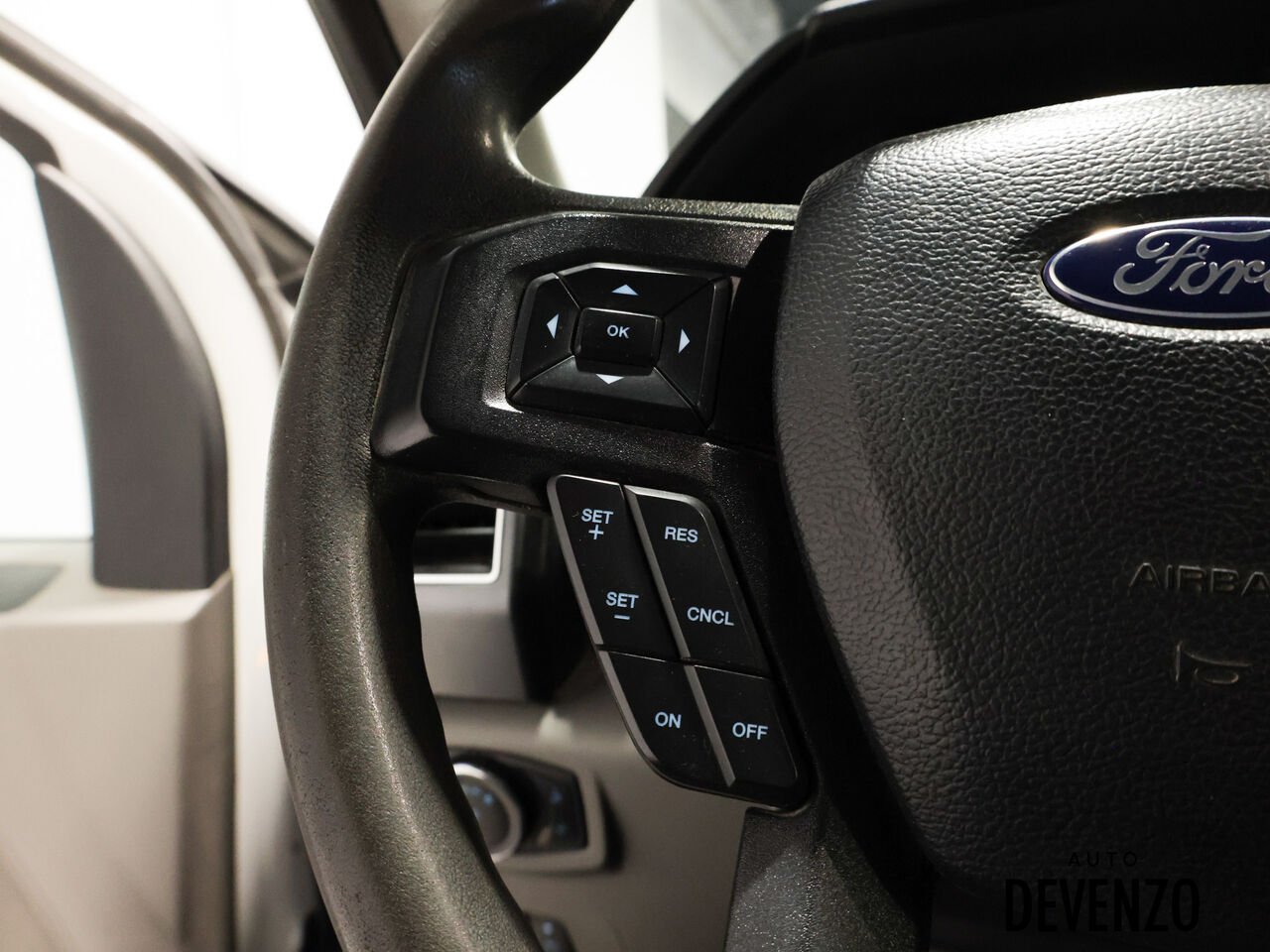 Ford Super Duty F-450 DRW 2020 Blanc Saint-Eustache - photo #13