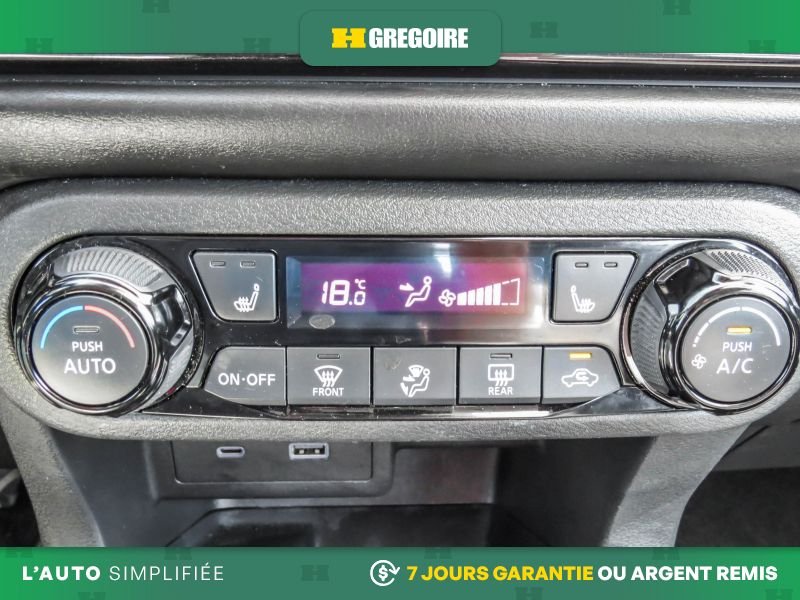 Nissan Kicks 2024 Gris Blainville - photo #19