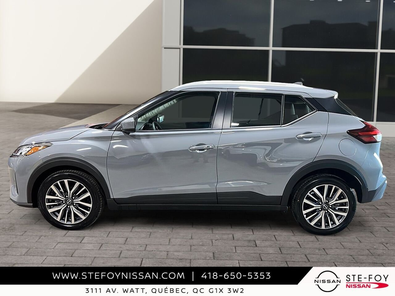 Nissan KICKS PLAY SV TA 2025 Gris Ste-Foy - photo #4