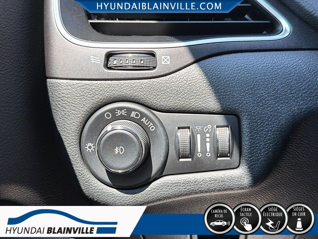 Jeep Cherokee 2020 Blanc Blainville - photo #9
