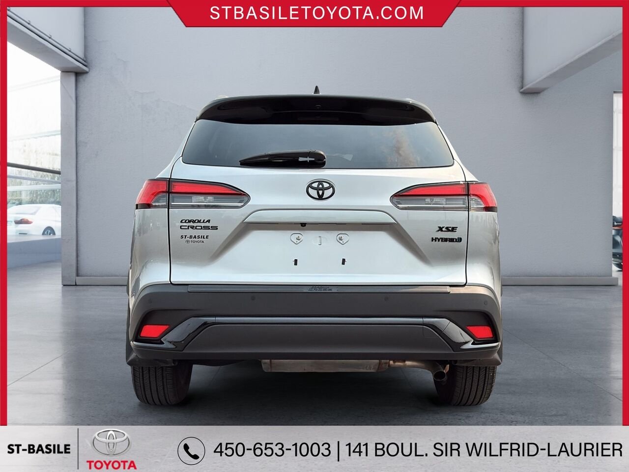 TOYOTA Corolla Cross Hybride 2024 Argent Saint-Basile-le-Grand - photo #3