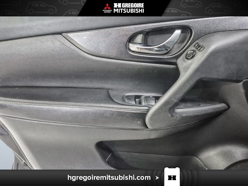 Nissan Rogue MA4350 | SL * AWD* Cuir * Mags * Toit * Caméra * Bluetooth 2015 Noir Laval - photo #12