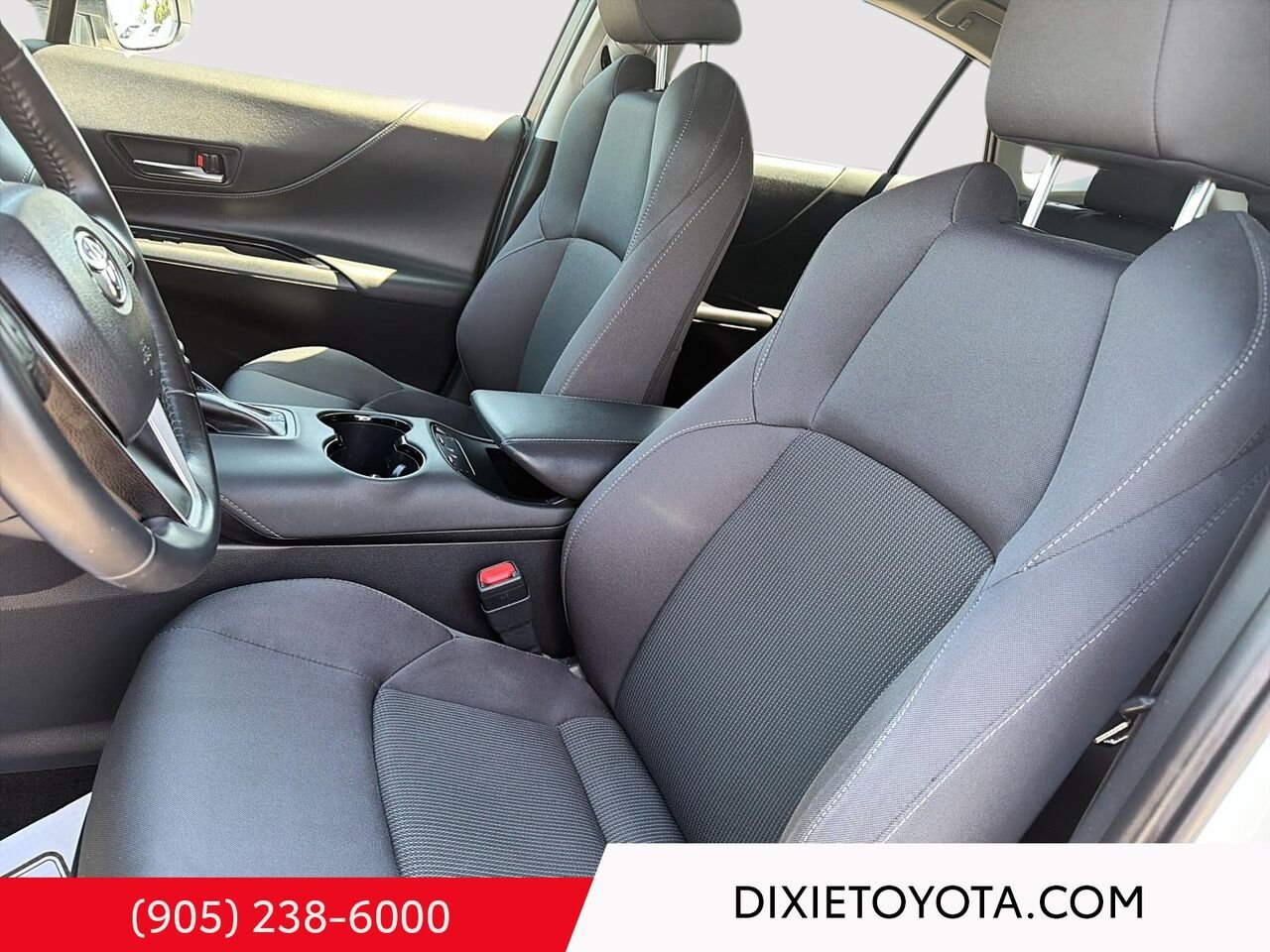 2022 Toyota Venza HYBRID LE AWD / HEATED SEATS / TOYOTA SAFETY SENSE / CARPLAY AND ANDROID AUTO Blizzard Pearl Mississauga - photo #8