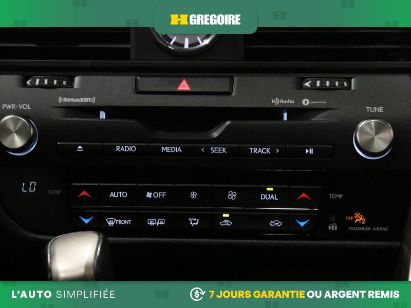 2021 Lexus RX White Saint-Eustache - photo #25