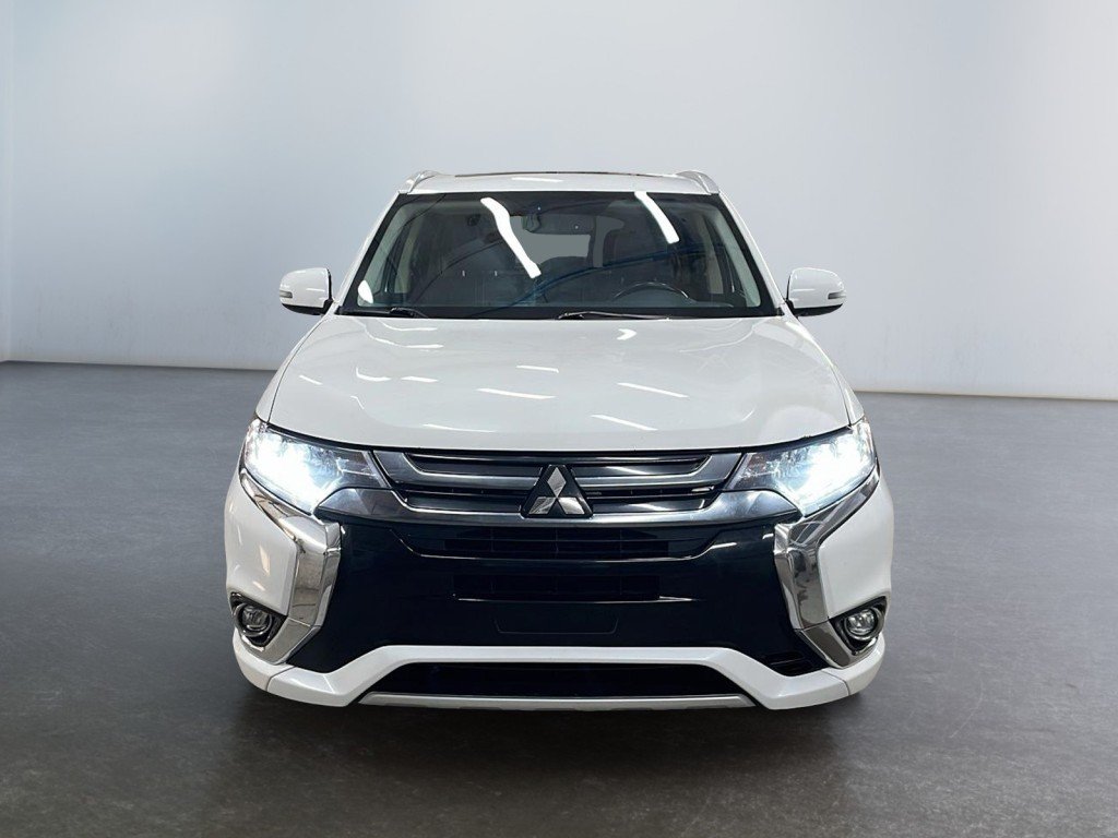 Mitsubishi Outlander PHEV 2018 Blanc Amos - photo #1