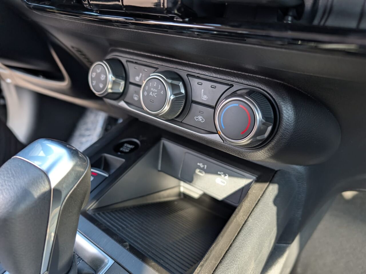 NISSAN Kicks KICKS S 2026 Gris poudre métallisé Châteauguay - photo #16
