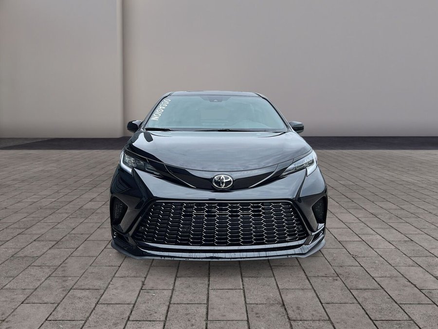 2026 Toyota Sienna XSE HYBRIDE 2026 Black