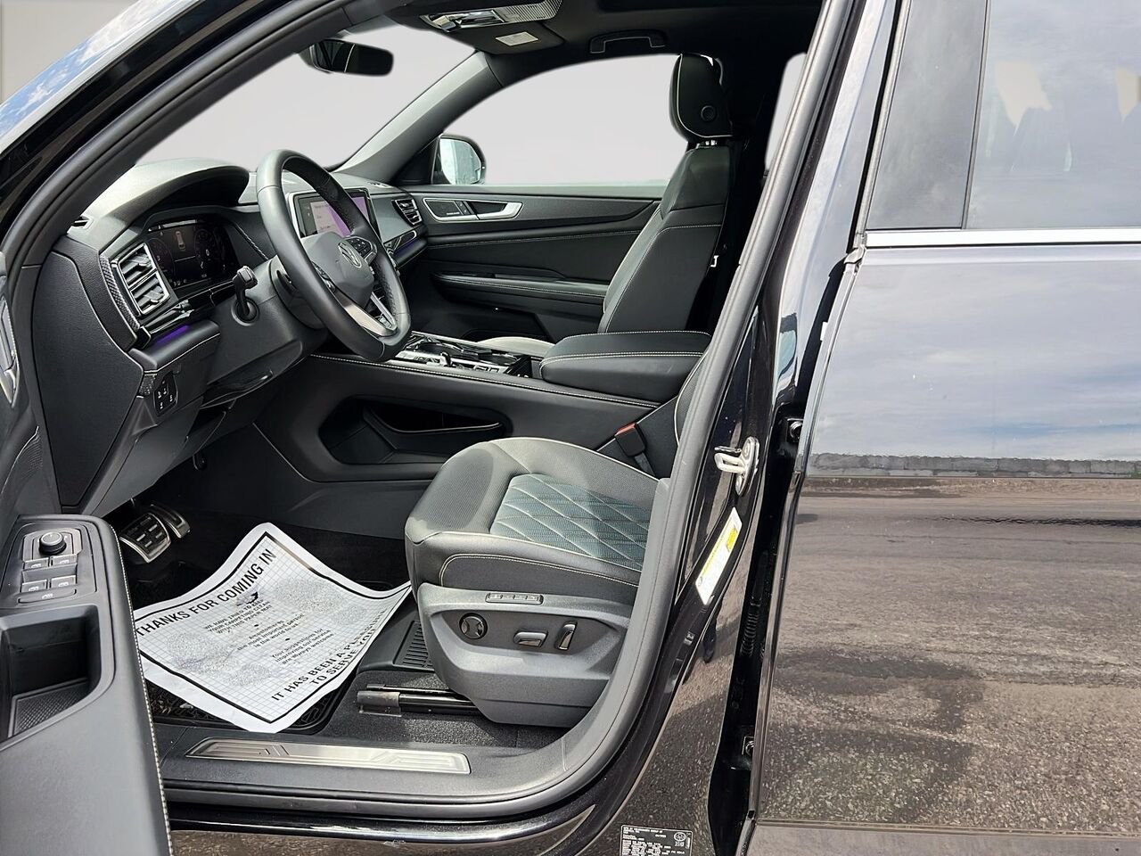 Volkswagen Atlas Cross Sport EXECLINE 2026 Noir Québec - photo #8