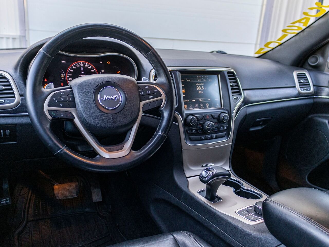 Jeep Grand Cherokee 4 RM, 4 portes, Limited 2014 Blanc Châteauguay - photo #7