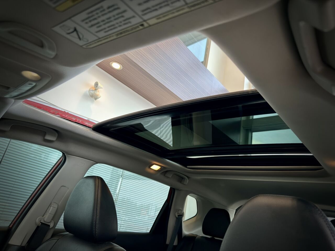 2016 Nissan Rogue Grey Notre-Dame-des-Prairies - photo #15