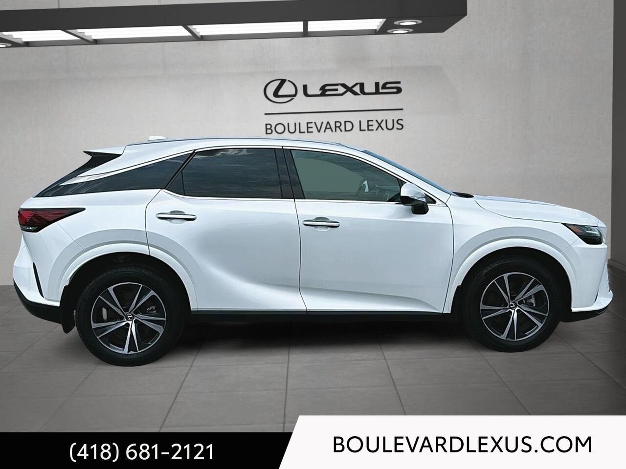 Lexus RX 19865A 2023 Blanc Québec - photo #2