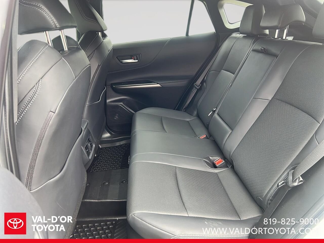 Toyota Venza XLE TI 2022 Blizzard nacré Val-d'Or - photo #8