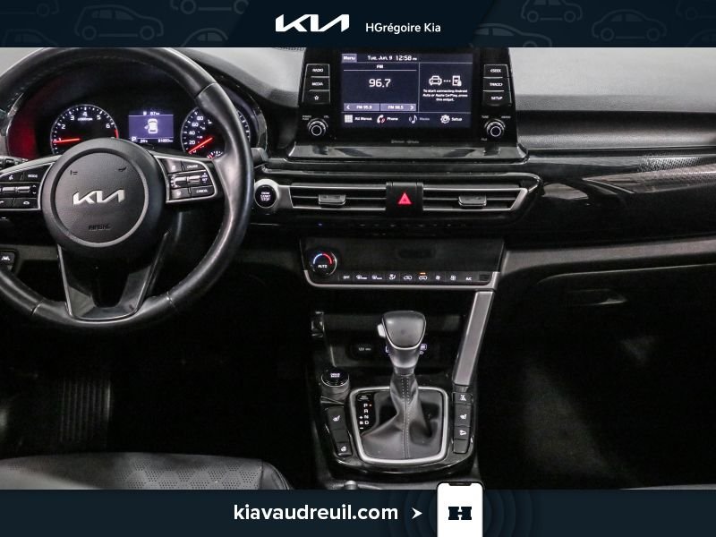 2023 Kia Seltos Silver Laval - photo #16