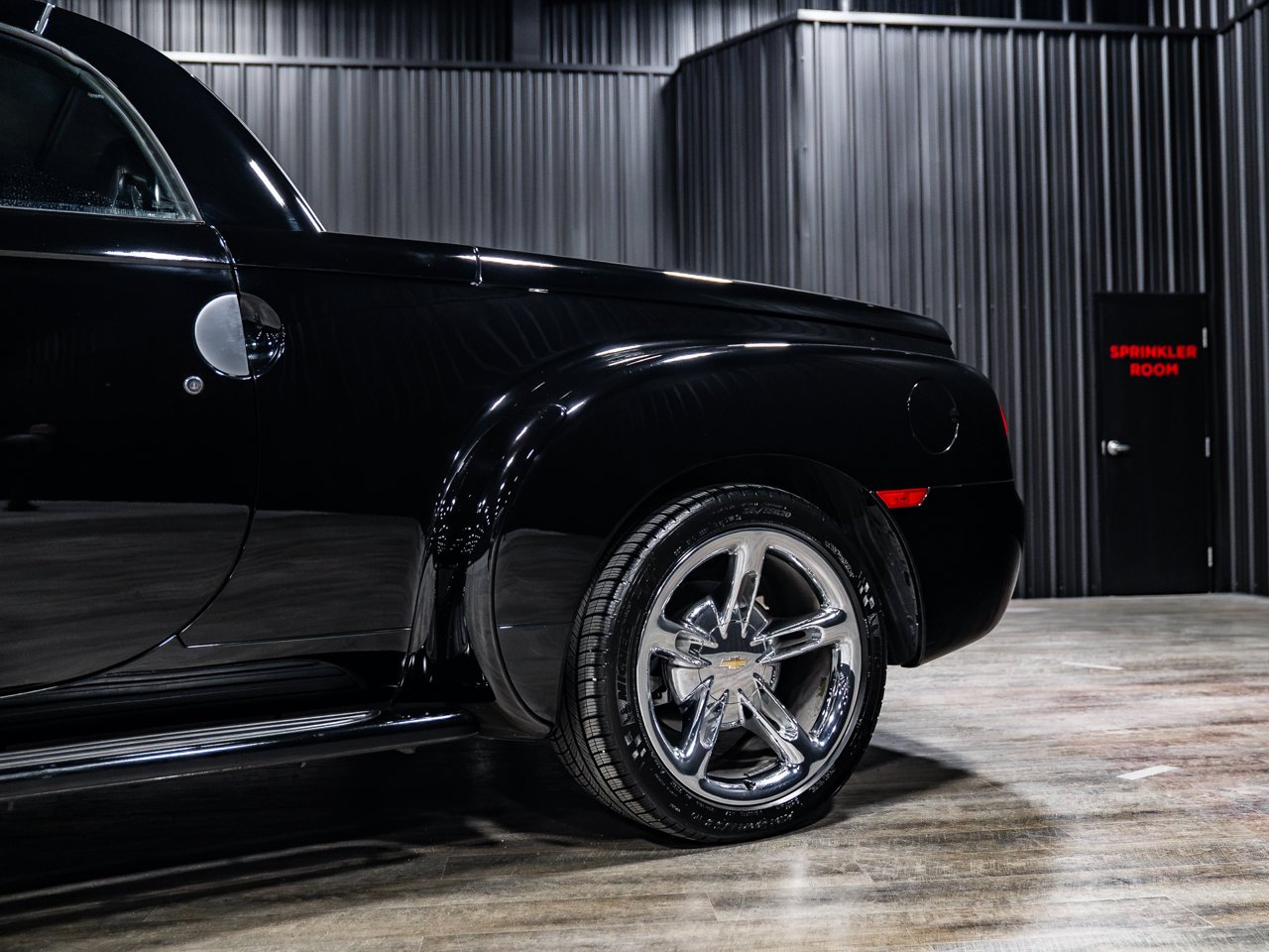 2006 Chevrolet SSR Reg Cab 116.0 WB Smokin' Asphalt Sherwood Park - photo #16