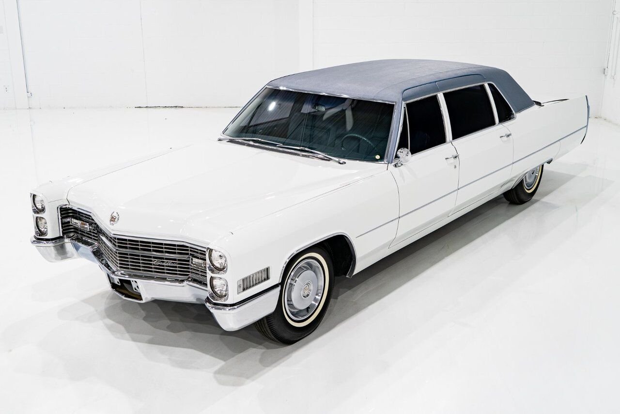 Cadillac Fleetwood **PRICE IN USD** Factory Limo dual AC with only 18,892 miles 1966 Blanc Montréal - photo #22