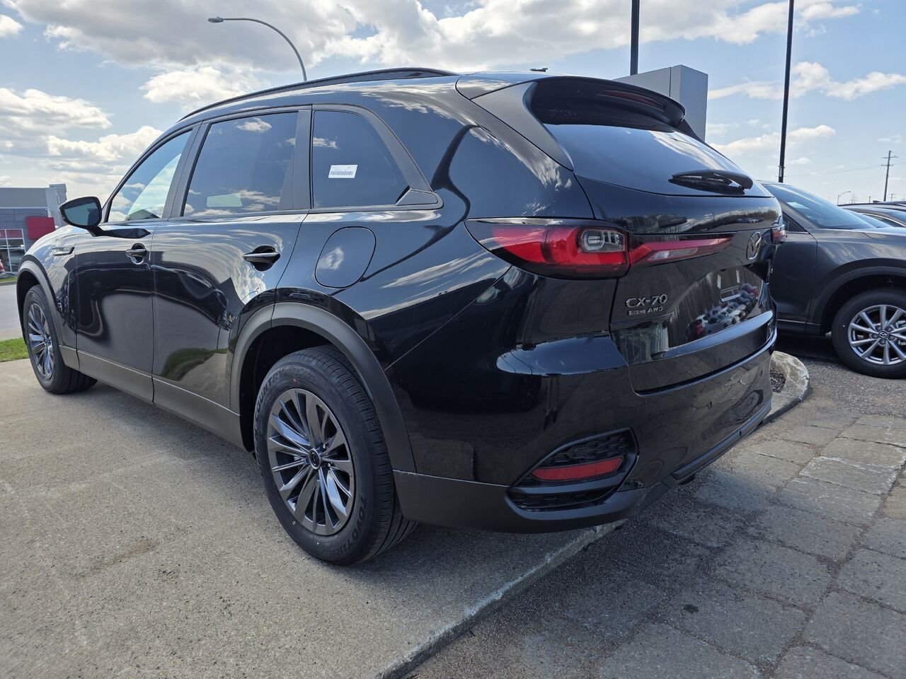 Mazda CX-70 hybride rechargeable 2026 Noir de jais mica Donnacona - photo #3