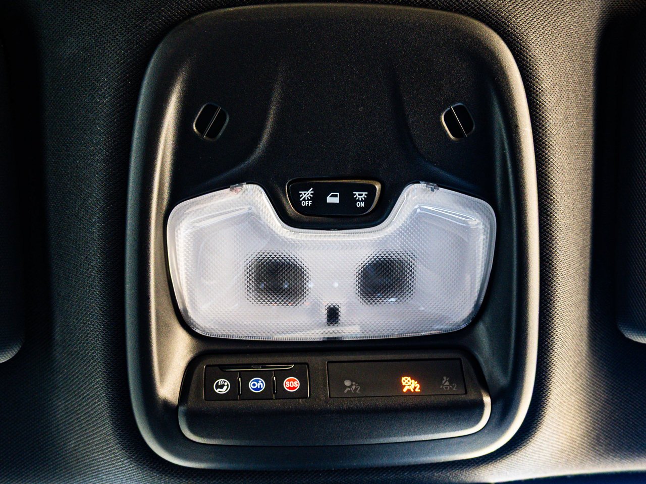 2024 Chevrolet Colorado 4WD Crew Cab WT White Sherwood Park - photo #26