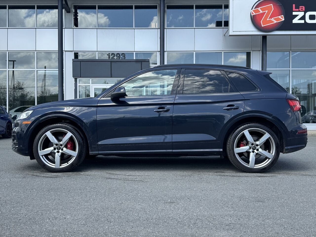 2019 Audi SQ5 Technik Blue Granby - photo #2