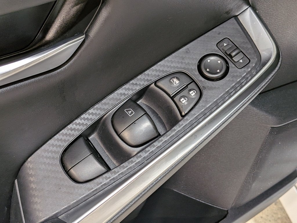 Nissan Sentra SR Manual 2024 Blanc Val-David - photo #31