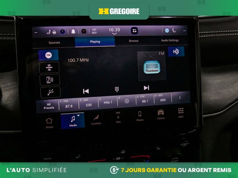 Jeep Grand Cherokee 2023 Noir Laval - photo #18