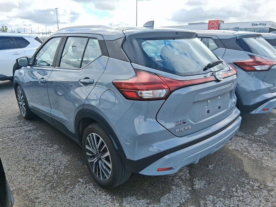 2021 Nissan Kicks SV TA 2021 Grey