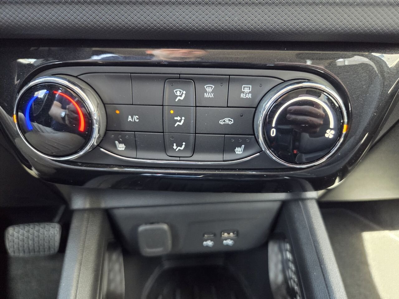 2025 CHEVROLET TRAILBLAZER Red Amos - photo #15