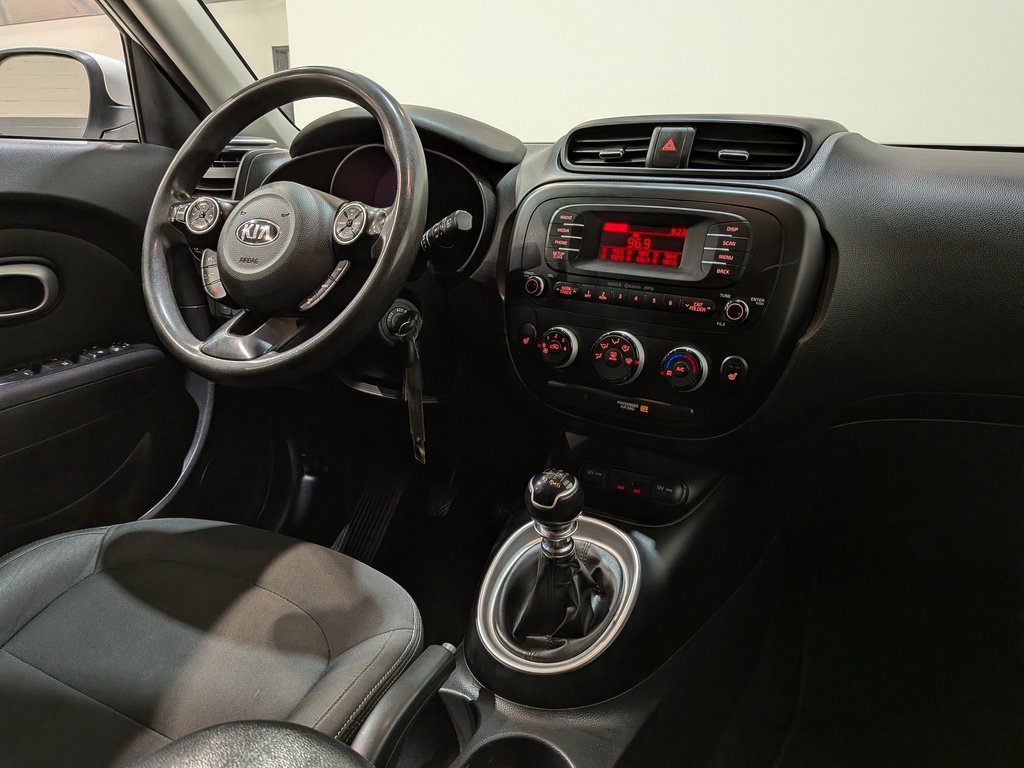 2015 Kia Soul 5dr Wgn Manual LX White Val-David - photo #17