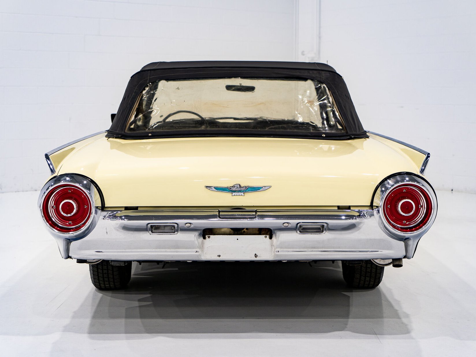 Ford Thunderbird Beautifully Presented From Older Restoration with original bill of sale 1962 Jaune Montréal - photo #53