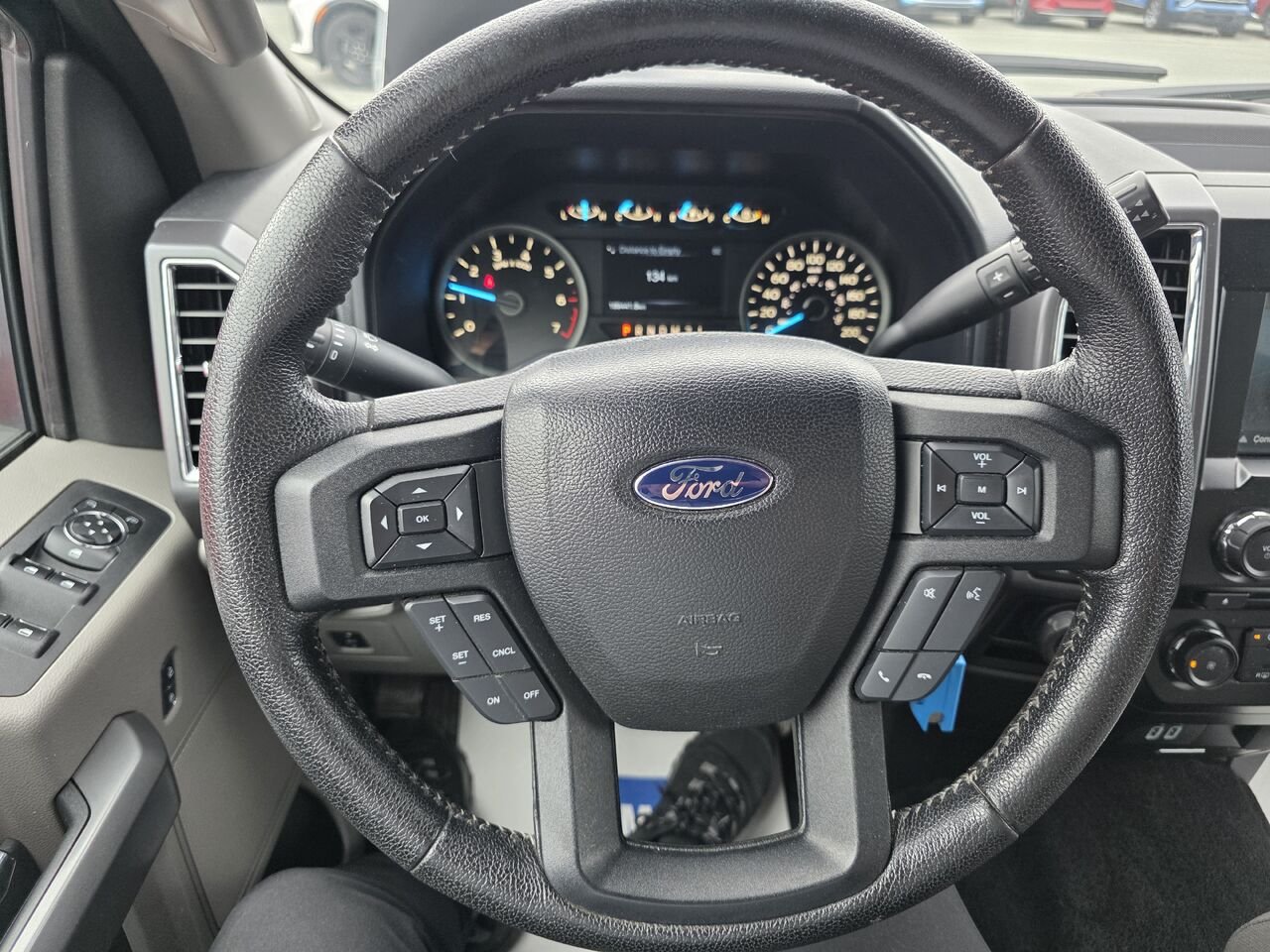 2016 Ford F-150 Cab SuperCrew 4RM 157 po XLT Black Rouyn-Noranda - photo #10