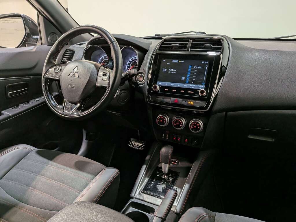 Mitsubishi RVR 2023 Noir Val-David - photo #17