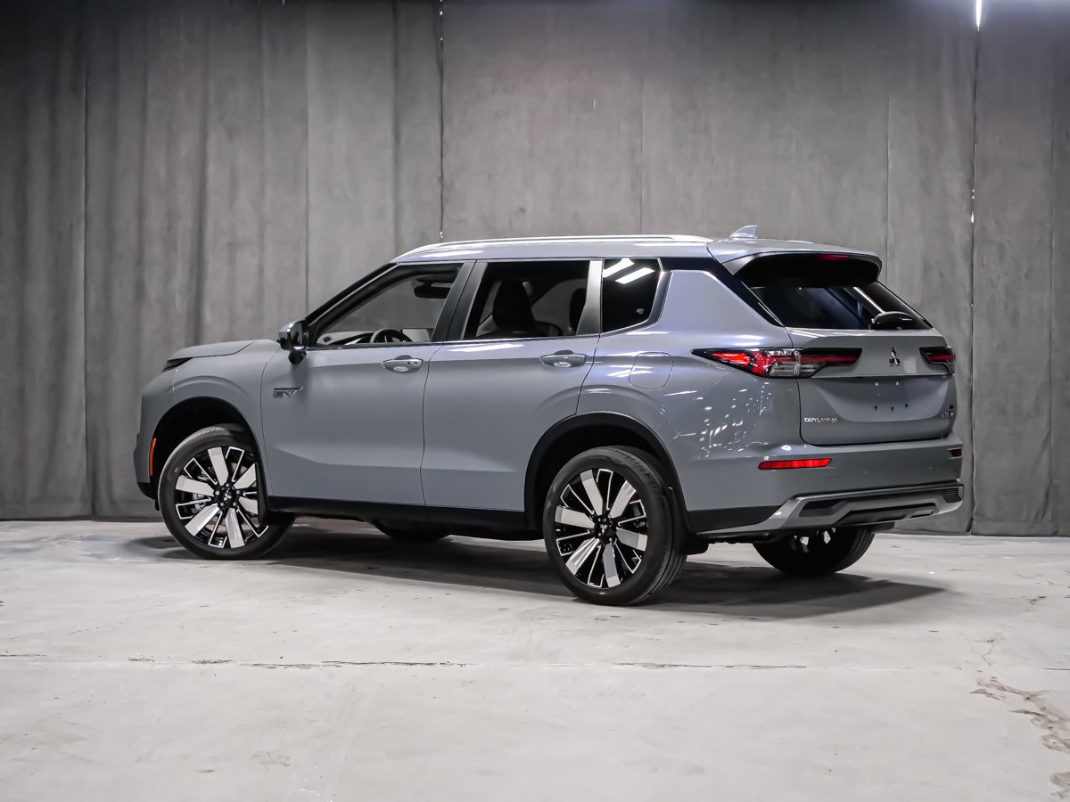 Mitsubishi Outlander PHEV SEL 2026 Fini Gris pierre de lune de qualité supérieure Montréal - photo #3