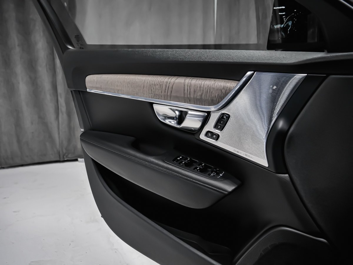 2022 Volvo V90 Cross Country B6 CLIMATE PREMIUM Black Montreal - photo #8