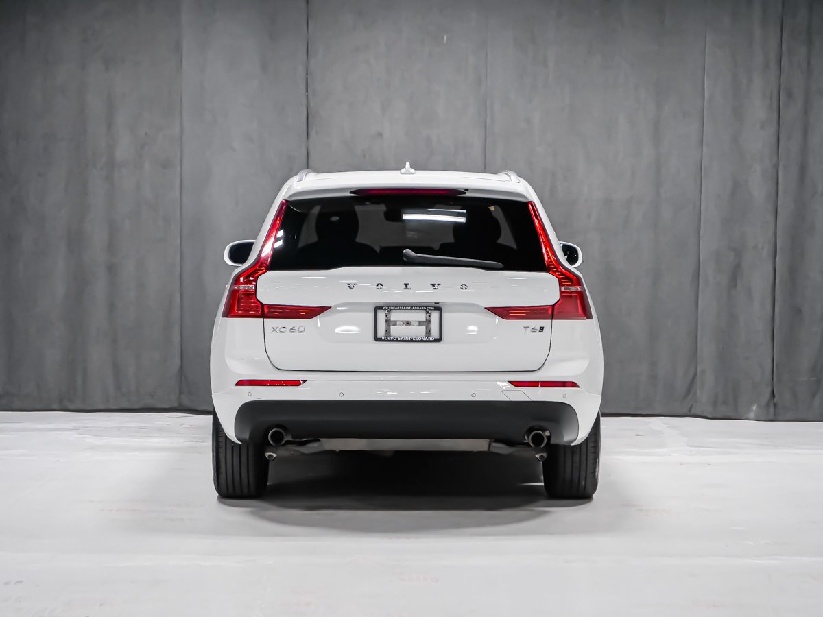 Volvo XC60 T6 MOMENTUM CLIMATE 2021 Blanc Montréal - photo #3