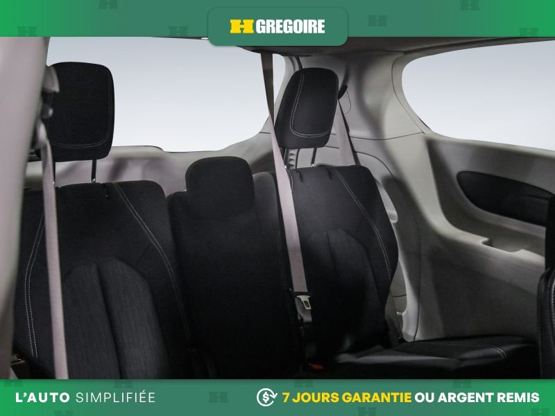 2023 Chrysler Grand Caravan White Laval - photo #27