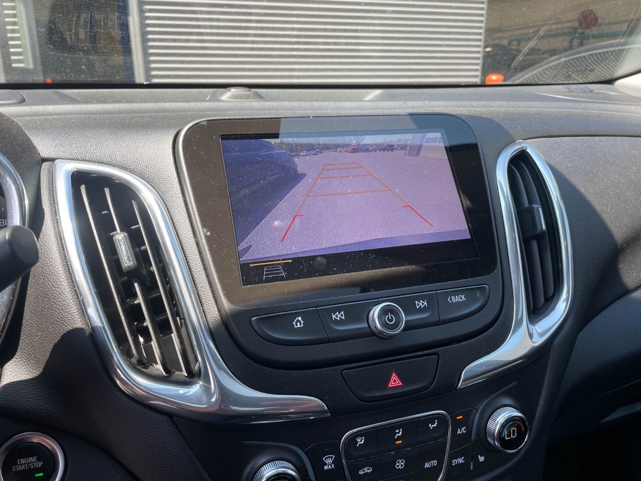 2020 Chevrolet Equinox LT 2.0T TRUE NORTH AWD *TOIT* NAV SIÈGES CHAUFF Mosaik Black Saint-Jérôme - photo #16