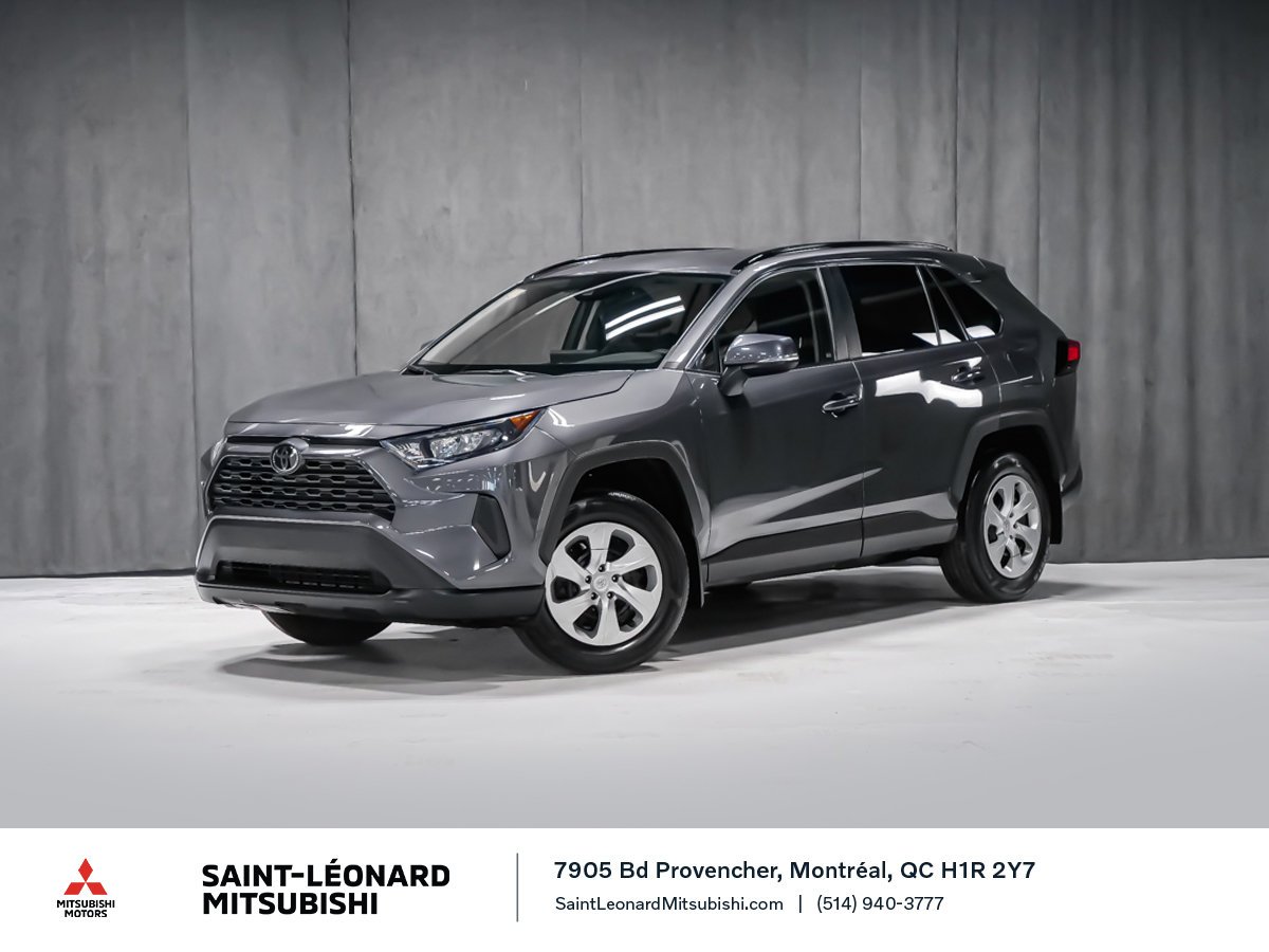 Toyota RAV4 LE 2021 Gris Montréal - photo #0