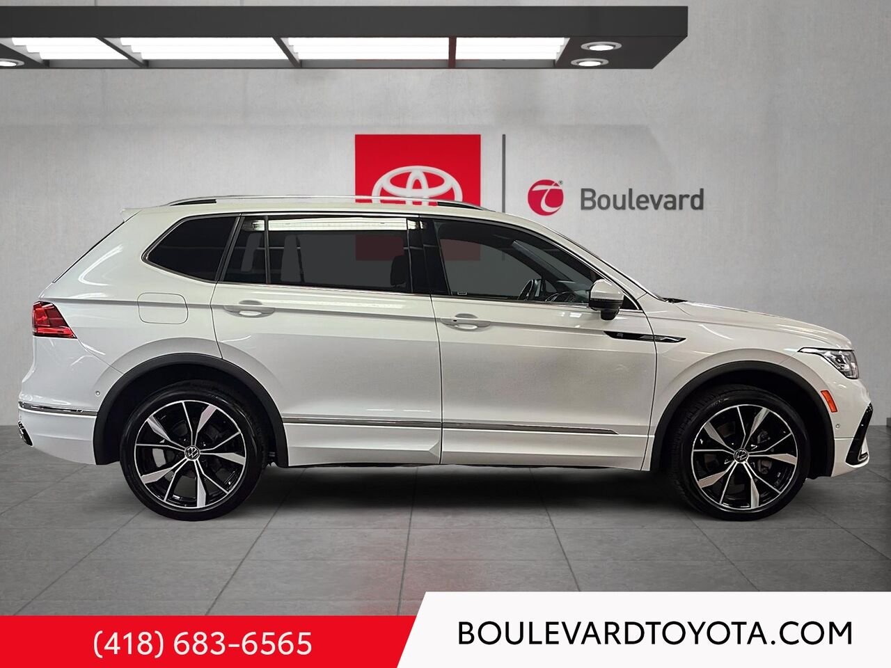 Volkswagen Tiguan 99999A-186 | HIGHLINE R-LINE 2022 Blanc Québec - photo #2