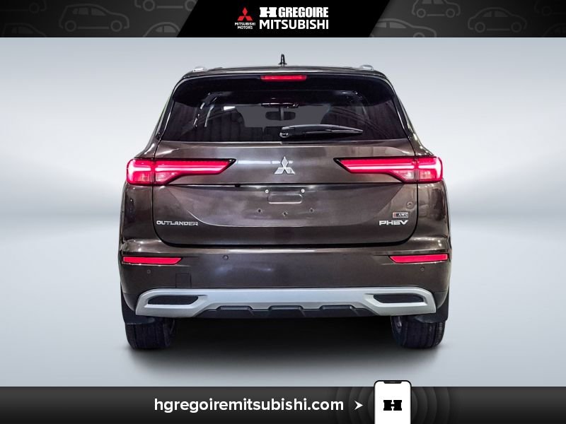 2023 Mitsubishi Outlander Plug-In Hybrid Bronze Laval - photo #7