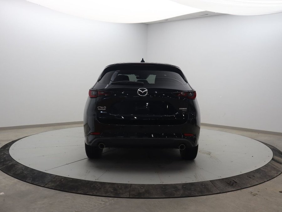2022 Mazda CX-5 2022 Black
