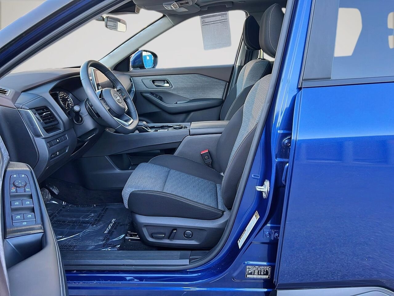2023 Nissan Rogue SV TI Blue Québec - photo #8