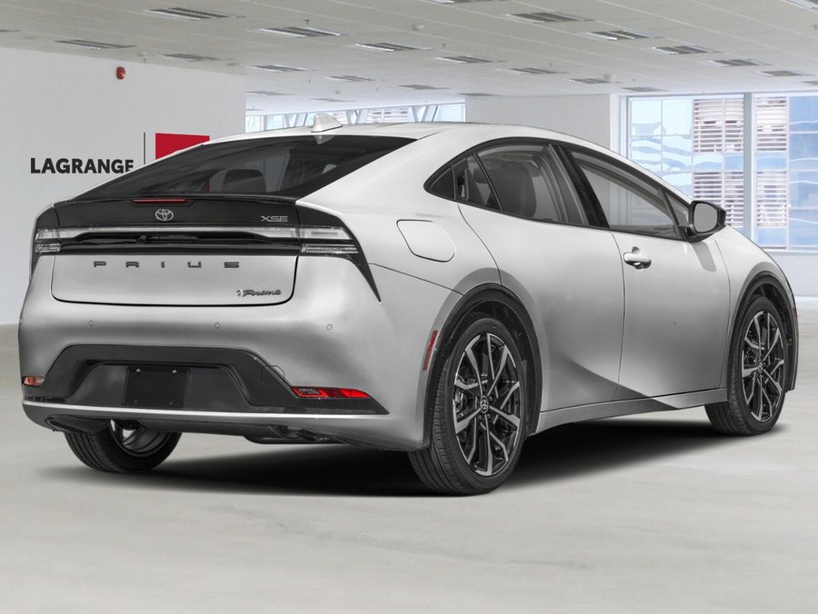 2026 Toyota Prius Plug-in Hybrid 2026 Cutting Edge Silver