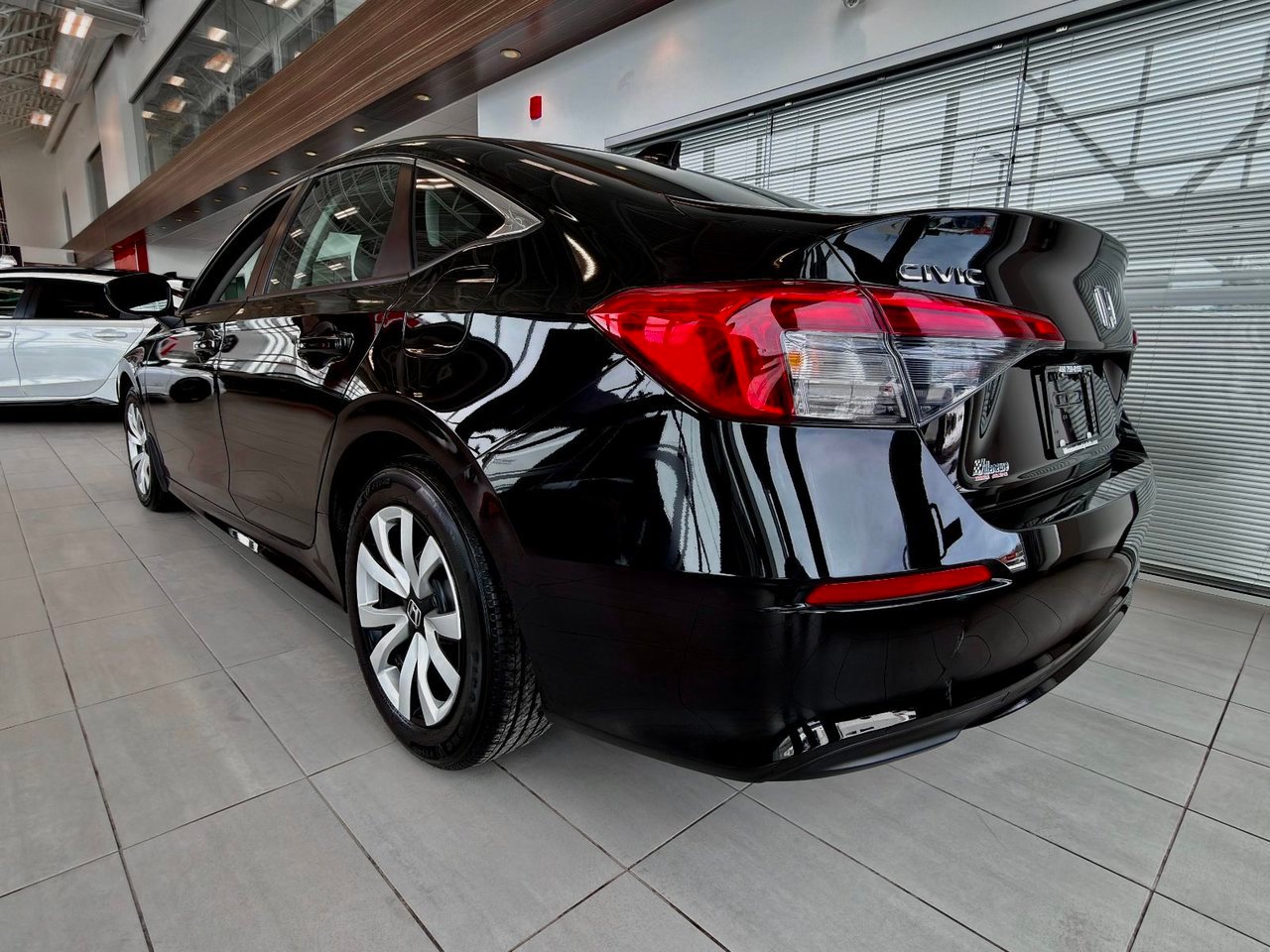 Honda Civic Sedan 2024 Noir Notre-Dame-des-Prairies - photo #7