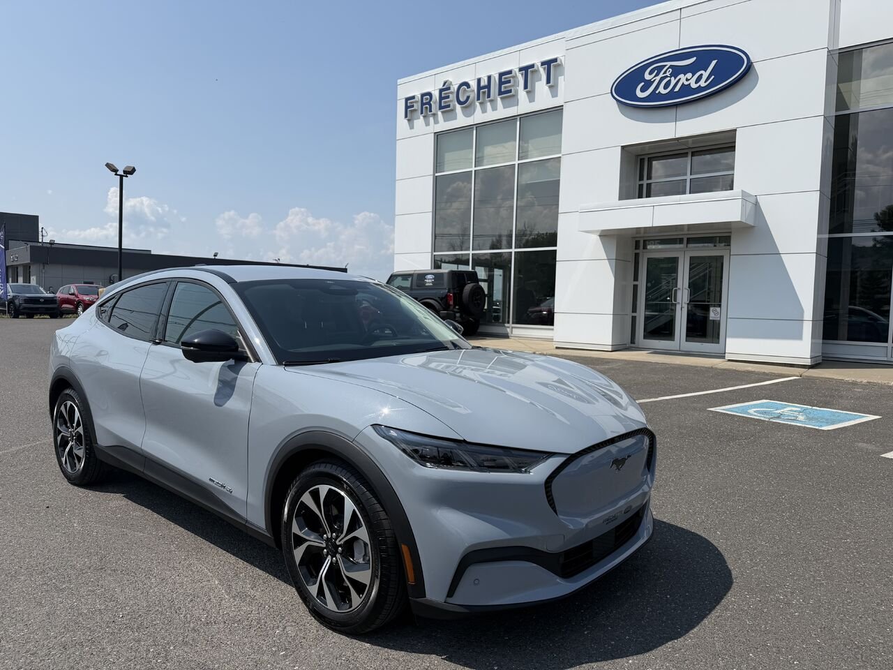 2025 Ford MUSTANG MACH-E Grey Montmagny - photo #0