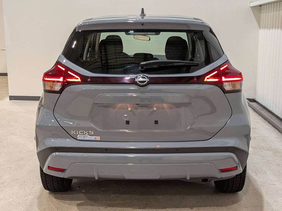 2024 Nissan Kicks Grey