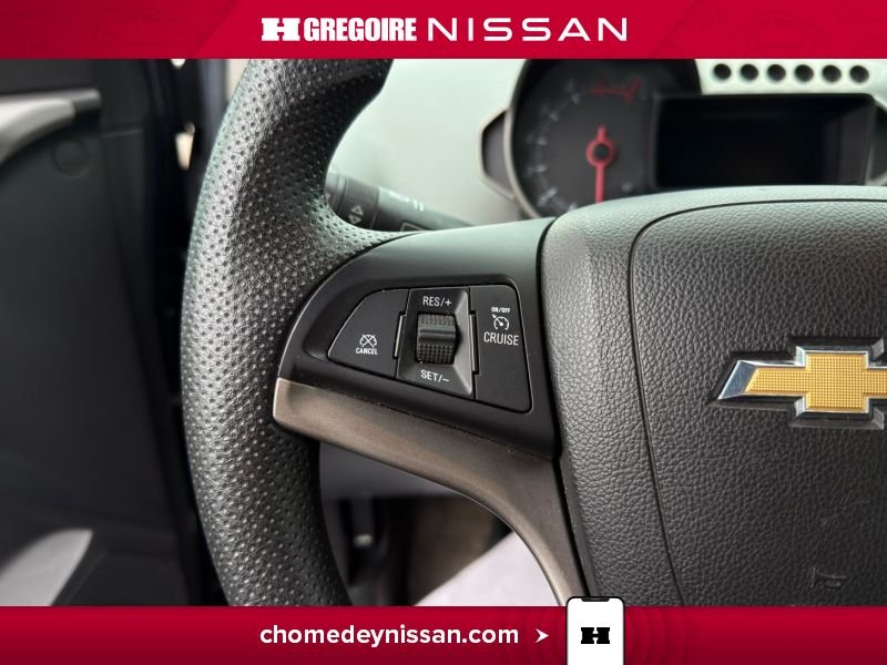 Chevrolet Sonic 2014 Gris Laval - photo #16