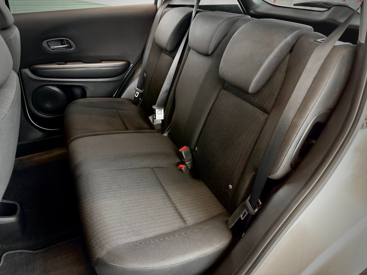 2016 Honda HR-V Notre-Dame-des-Prairies - photo #14