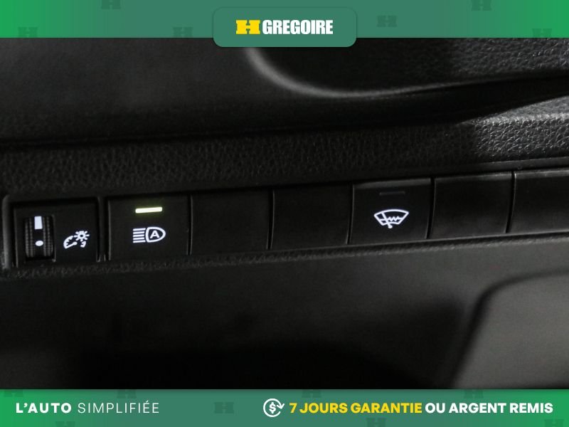 Toyota Corolla 821684 | LE AUTO AC NAV GR ELECT CAM RECUL BLEUTOOTH 2021 Gris Laval - photo #16