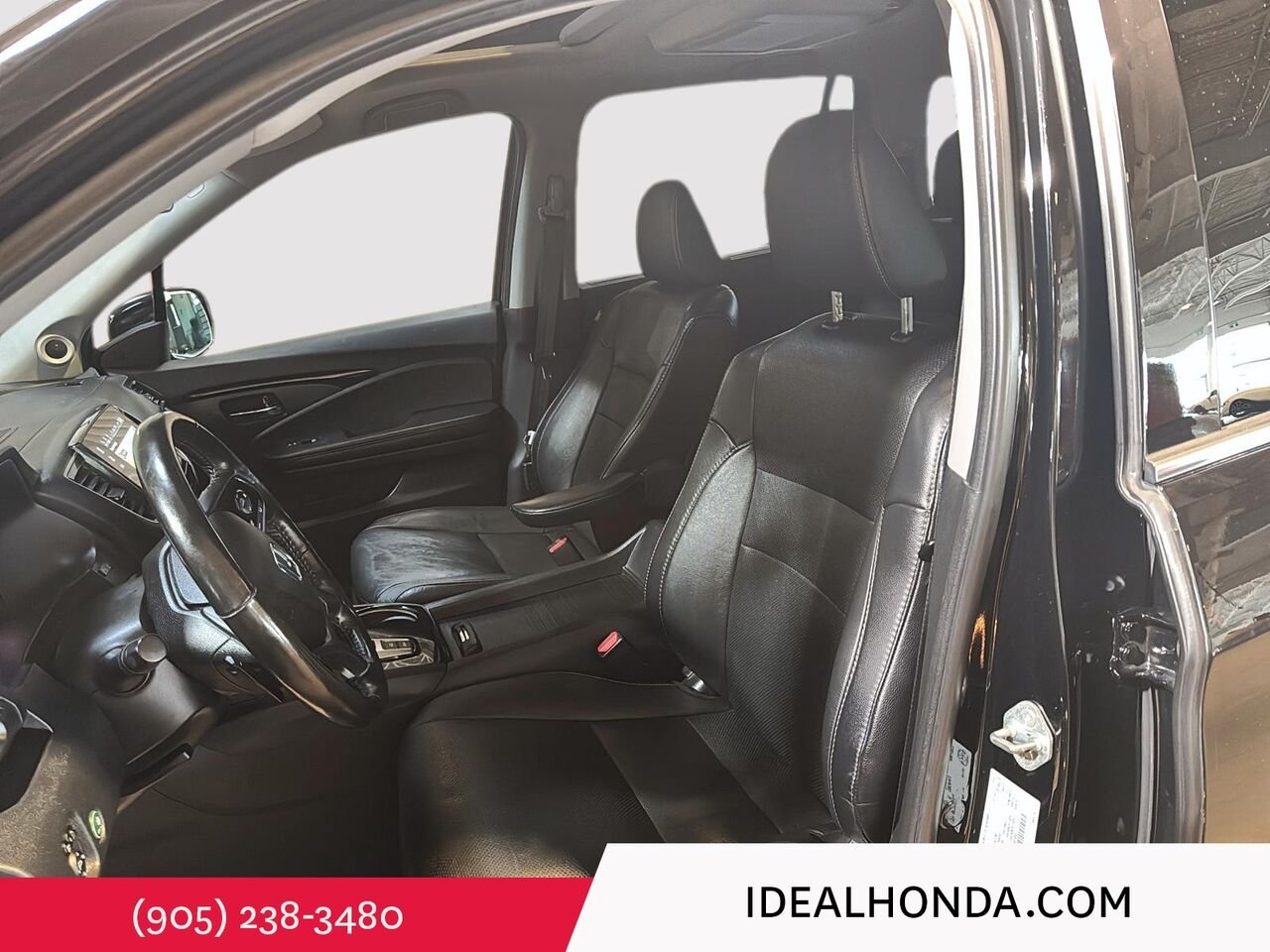 2021 Honda Pilot TOURING AWD / CLEAN CARFAX Black Mississauga - photo #8